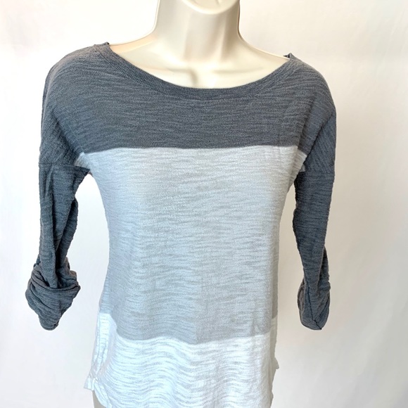 💚💚Express Top - Picture 2 of 4